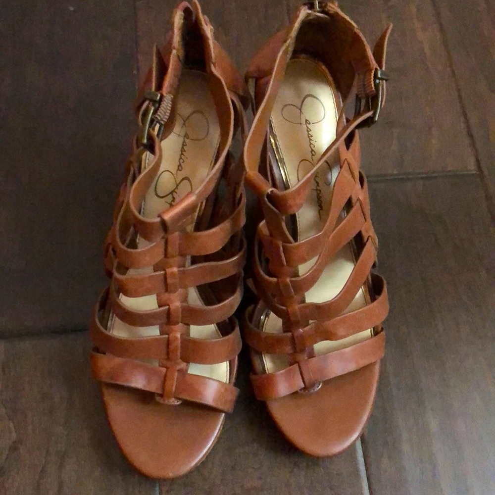 Wedge heels